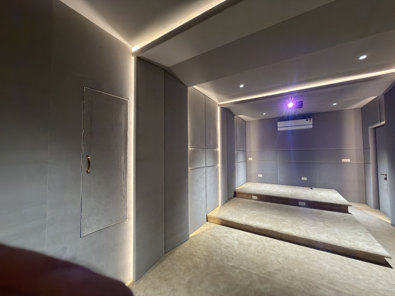 Home theatre projector and screen installation